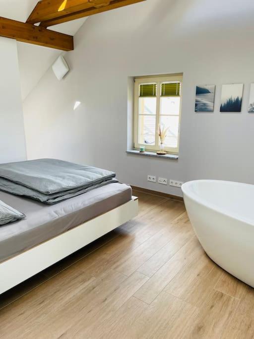 Traumvilla Im Herzen Hainichens Exterior foto
